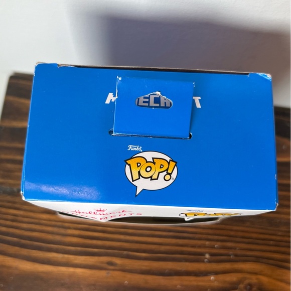 Minecraft Steve Hallmark Funko Pop Gold Armor Ornament 2022 Holiday Christmas - Picture 6 of 6